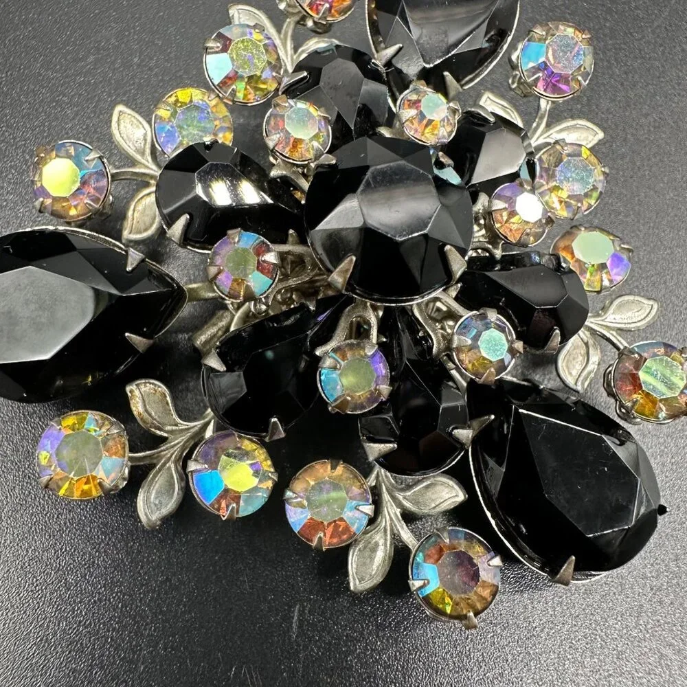 Vintage Brooch Pin Black Aurora Borealis Rhinestones Triangle Statement READ - Picture 7 of 12